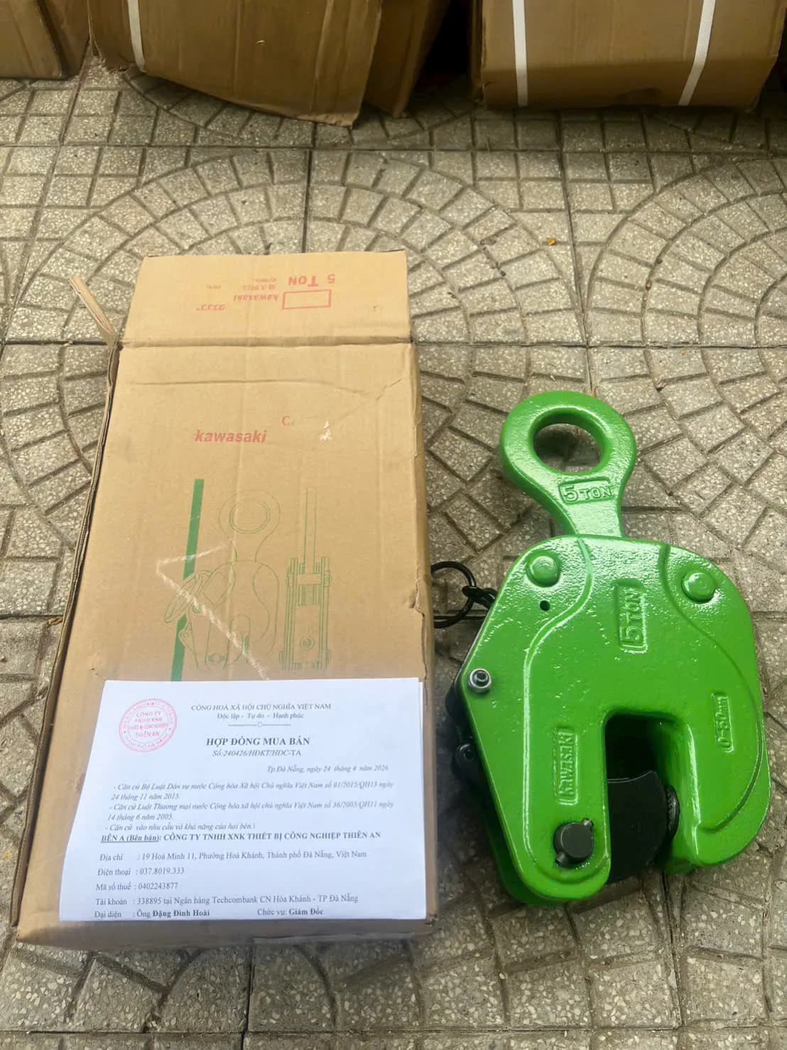 Kẹp tôn đứng Kawasaki tải trọng 5T