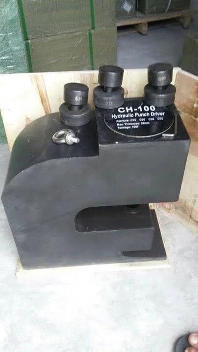 Máy đột lỗ thủy lực CH-80